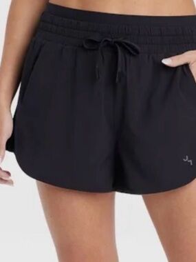 JoyLab black pleated shorts XS